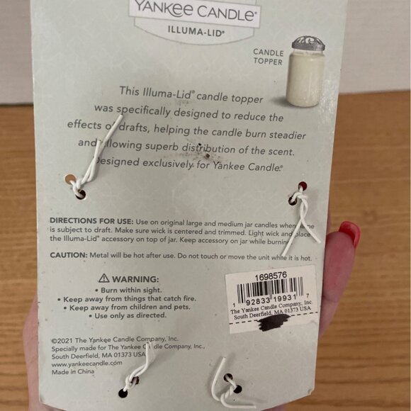 Yankee Candle Gold Illuma-Lid Candle Topper Christmas Festive Lights Design New - Picture 4 of 5